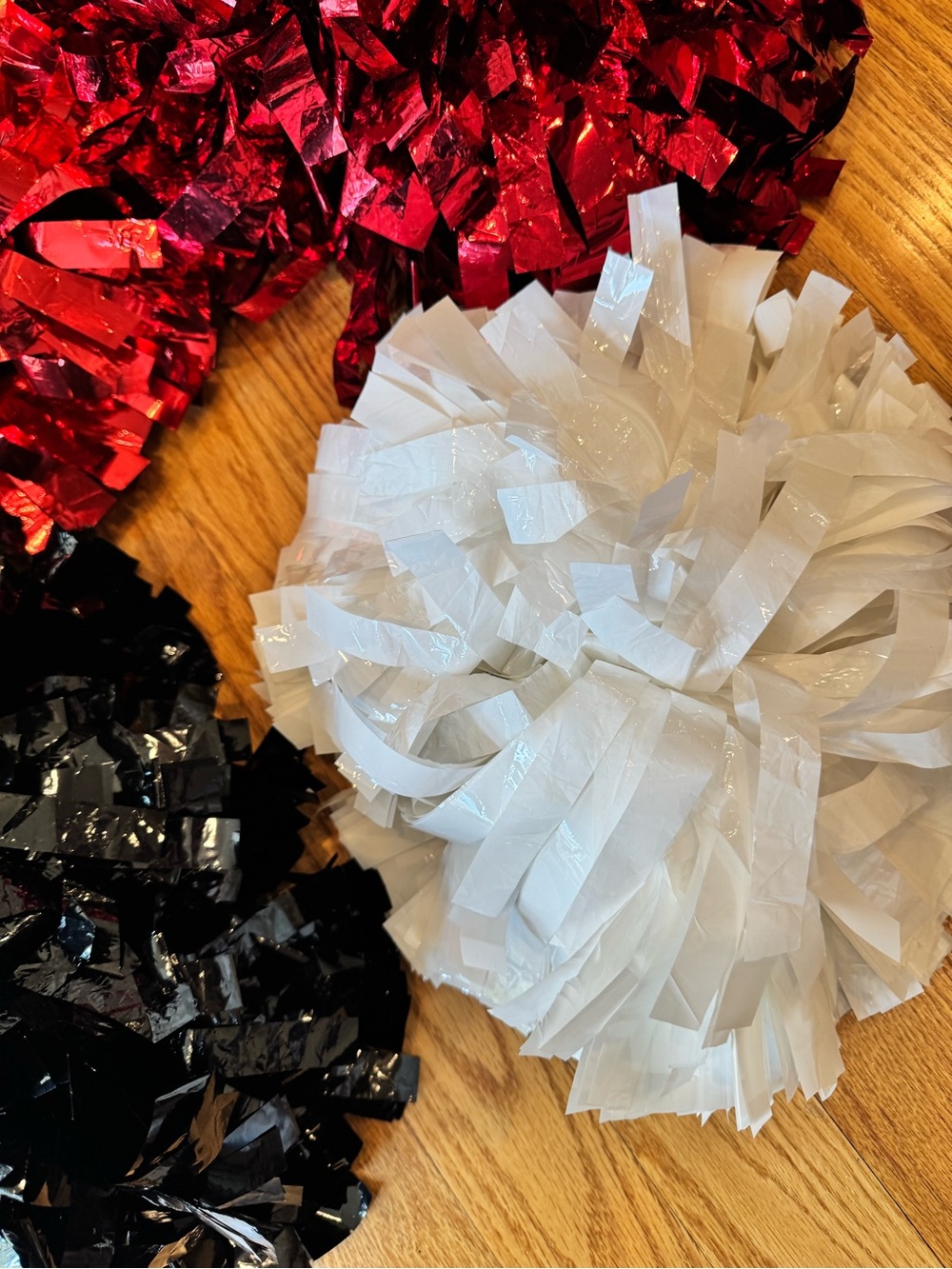Lot 4 Pom Poms Red White Black Dance Team Cheerleader Costume Halloween - Picture 3 of 5